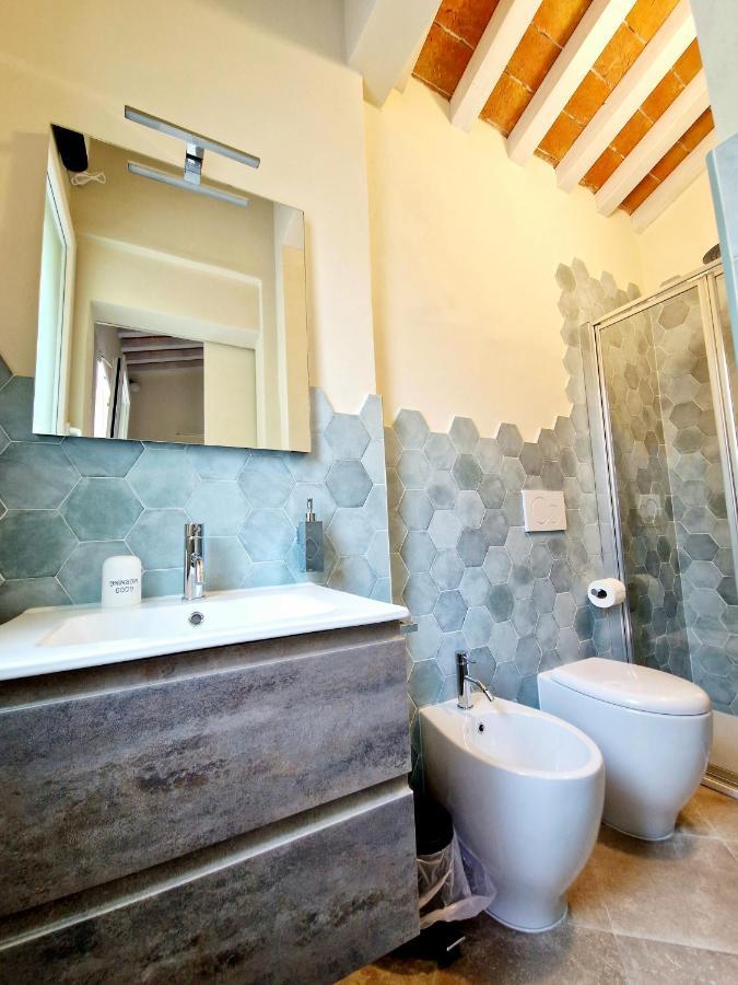 Serra Di Mare Casa Con Giardino Livorno Exterior foto